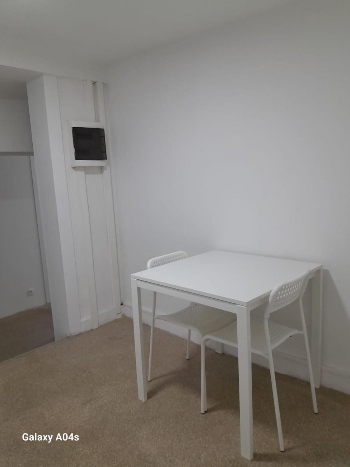 The Boulevard Apartment Sleeps 4 Bruxelles Exterior foto